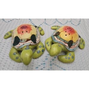 Salt And Pepper Hand Painted Colorful Sea Turtles